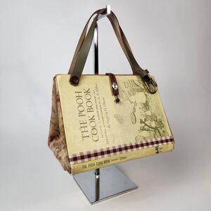 VTG Winnie The Pooh Purse Handmade Hard Cover‎ Book Handbag Floral Print Leather